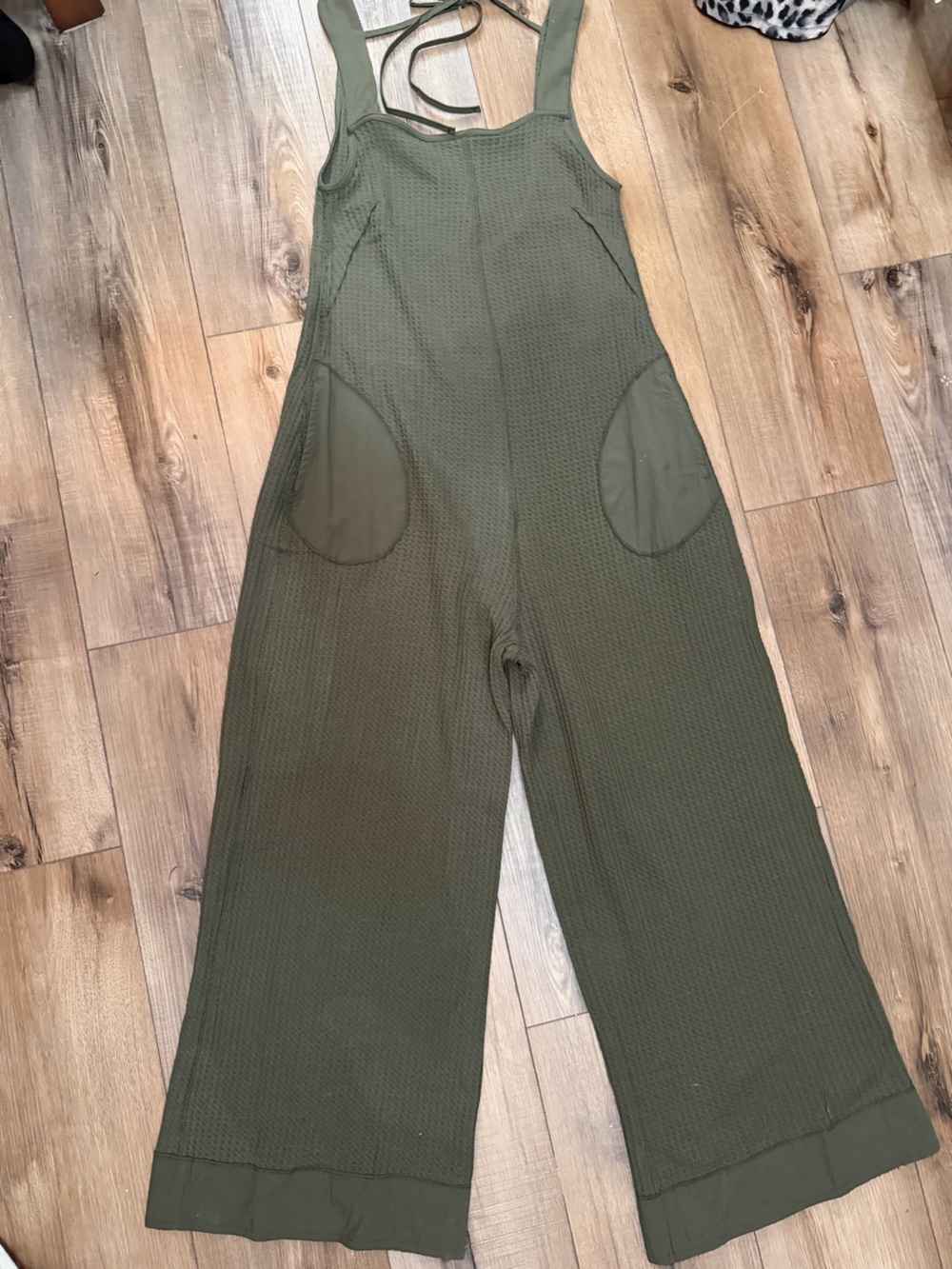Zenana Outfitters Olive Green Wide-Leg Jumpsuit